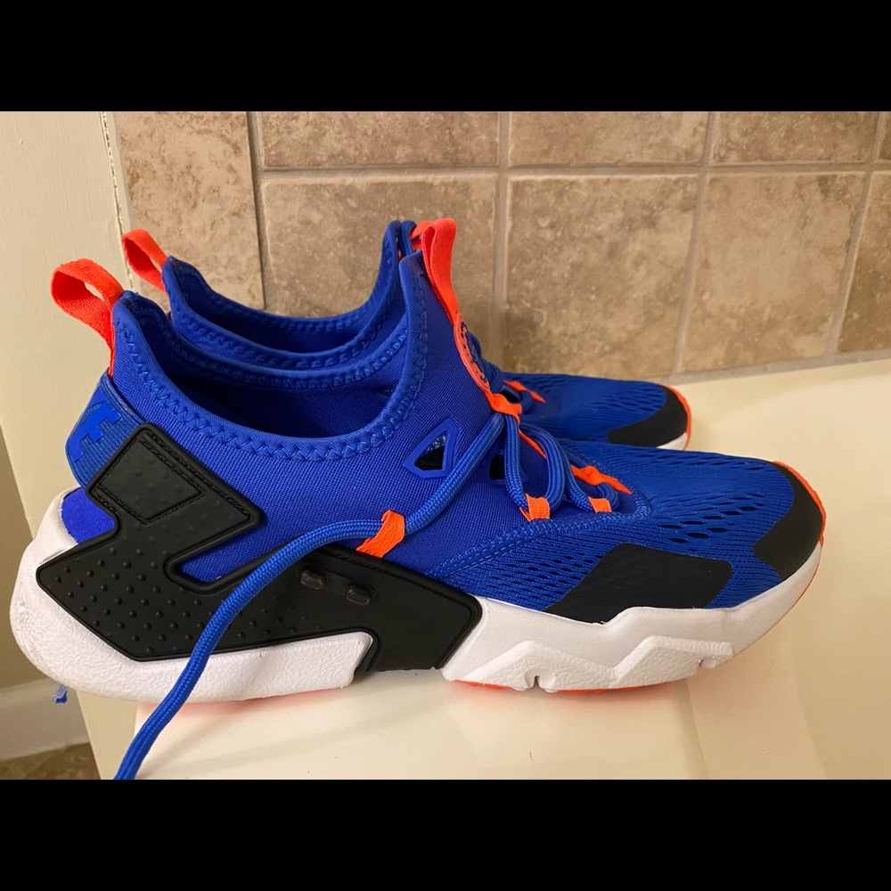 NIKE HUARACHES DRIFT